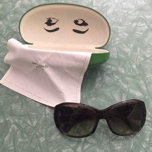 Kate Spade Nicolette Sunglasses w/ case
